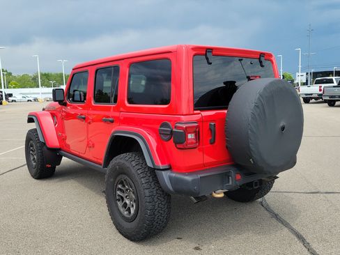 Used 2023 Jeep Wrangler Unlimited Rubicon 392 w/ Xtreme Recon 35" Tire Package AWD/4WD image 4