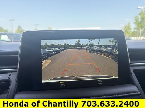 Used 2023 Chevrolet Tahoe Premier AWD/4WD image 19