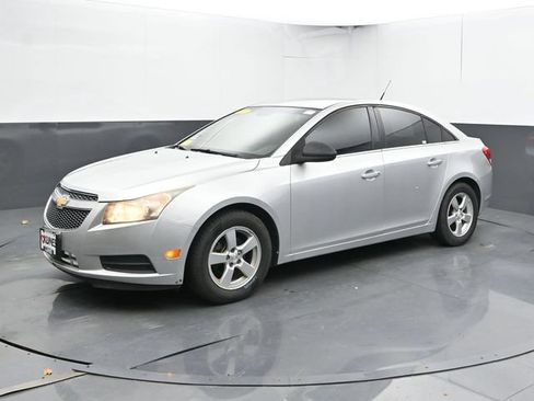 Used 2011 Chevrolet Cruze LT FWD image 7