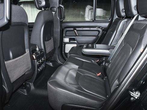 Used 2024 Land Rover Defender 130 X image 39