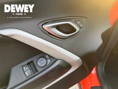 Used 2020 Chevrolet Camaro SS RWD image 11