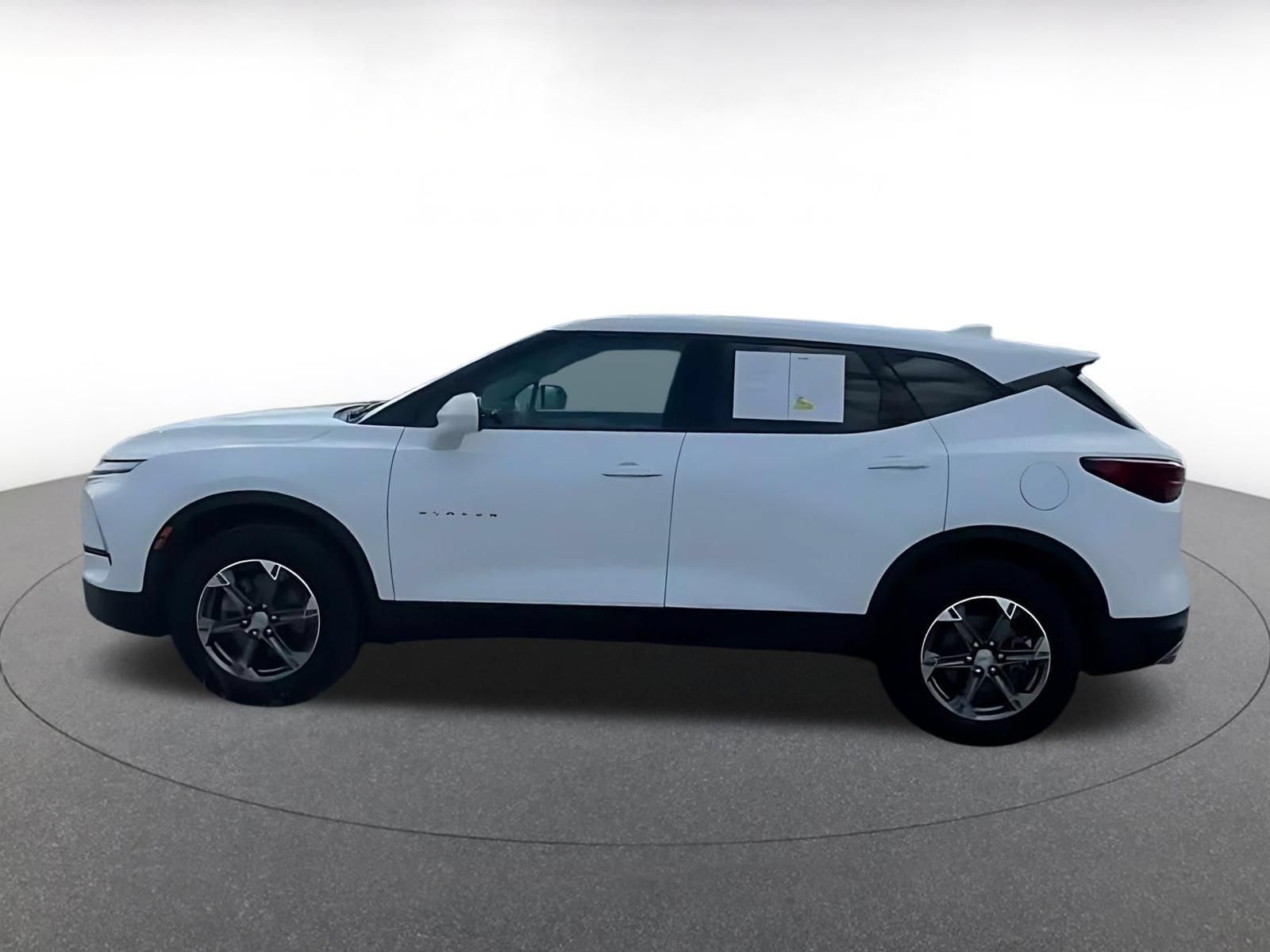 Used 2026 Chevrolet Blazer LT AWD/4WD image 8