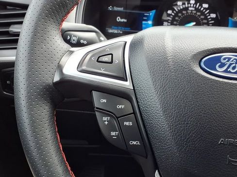 Certified 2024 Ford Edge ST-Line AWD/4WD image 21