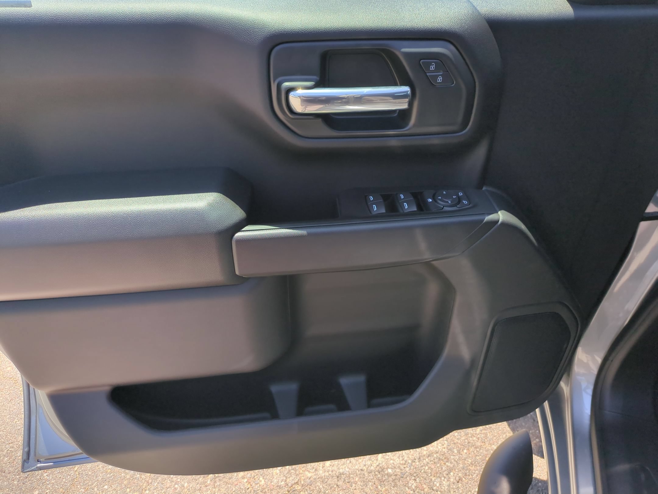 Used 2026 Chevrolet Silverado 1500 Custom w/ Turbomax Blackout Package AWD/4WD image 23