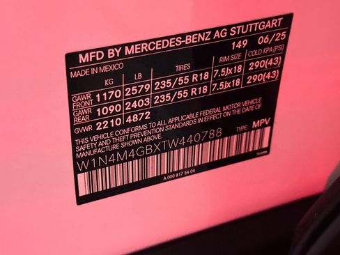 Used 2026 Mercedes-Benz GLB 250 image 18