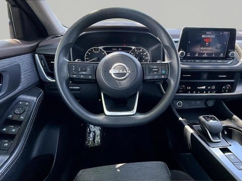 Used 2023 Nissan Rogue SV AWD/4WD image 9