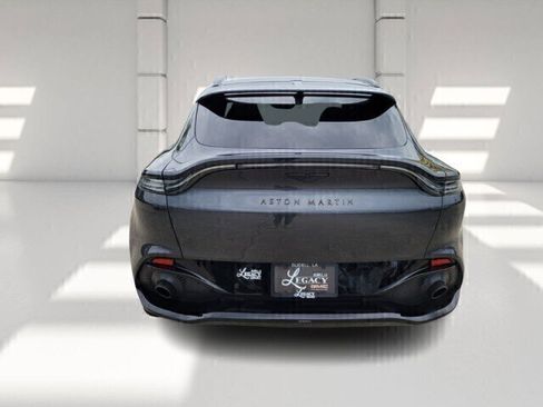Used 2021 Aston Martin DBX image 6
