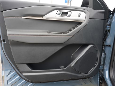 New 2026 Ford Explorer Active w/ Active Comfort Package image 15