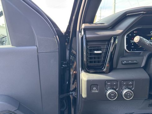 New 2026 GMC Sierra 2500 AT4 w/ AT4 Premium Plus Package AWD/4WD image 14