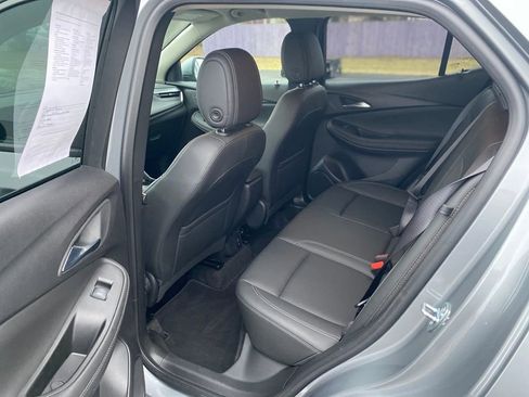 Used 2024 Buick Encore GX Sport Touring image 18