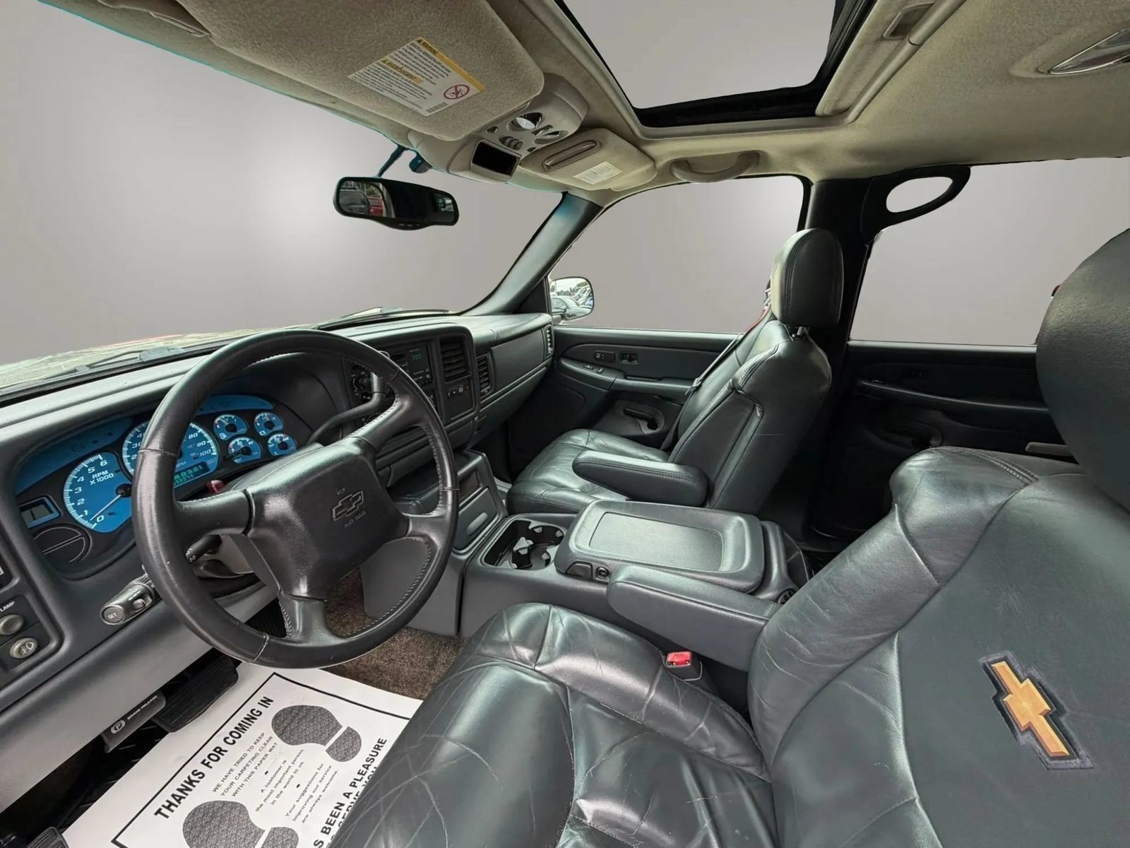 Used 2002 Chevrolet Avalanche 4x4 w/ Off-Road Suspension Pkg image 12