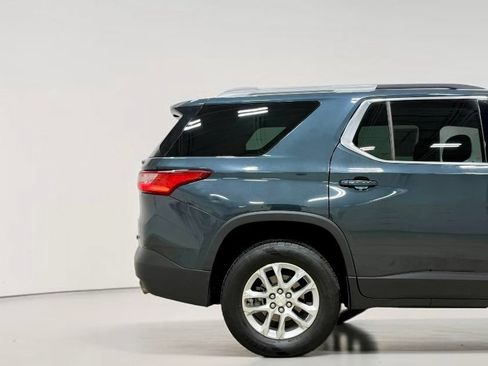 Used 2018 Chevrolet Traverse LT FWD image 12
