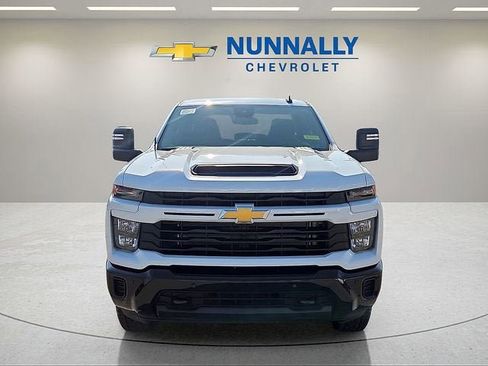 Used 2026 Chevrolet Silverado 2500 Custom w/ Custom Value Package AWD/4WD image 8