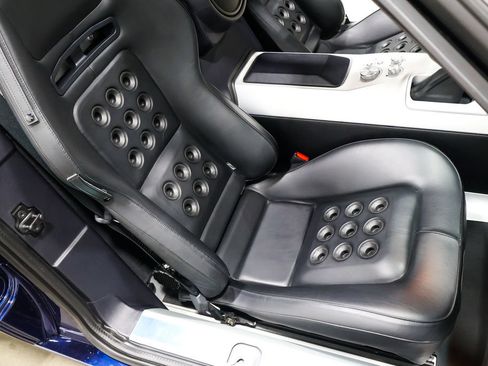 Used 2005 Ford GT RWD image 33