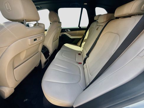 Used 2022 BMW X5 sDrive40i RWD image 24