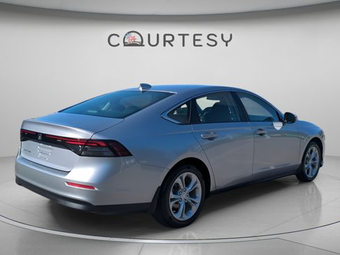 Certified 2023 Honda Accord LX image 6