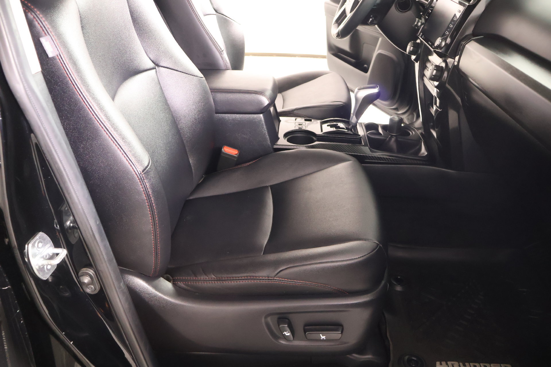 Used 2022 Toyota 4Runner TRD Pro AWD/4WD image 15