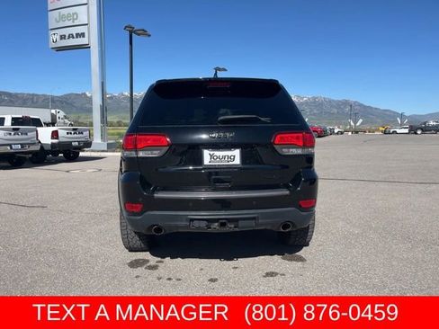 Used 2018 Jeep Grand Cherokee Trailhawk w/ Trailhawk Luxury Group AWD/4WD image 5