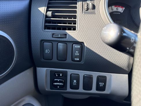 Used 2015 Toyota Tacoma 4x4 Double Cab image 25