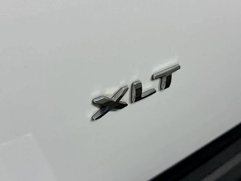 Used 2017 Ford Expedition XLT image 7