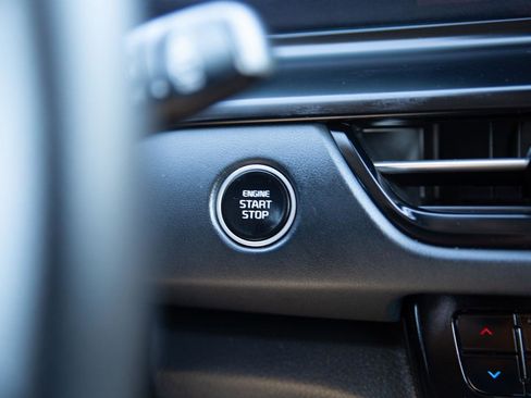 Used 2025 Kia Seltos SX w/ SX Sunroof Package image 16