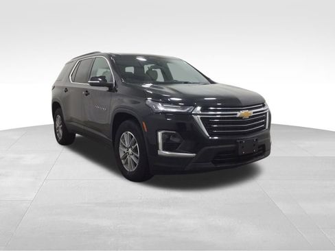 Used 2023 Chevrolet Traverse LT image 5