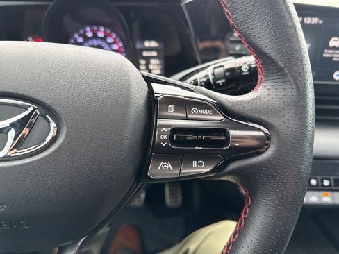 Used 2022 Hyundai Elantra N Line image 16