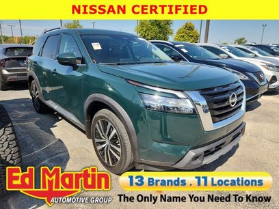 Certified 2024 Nissan Pathfinder Platinum w/ Lighting Package (N92)