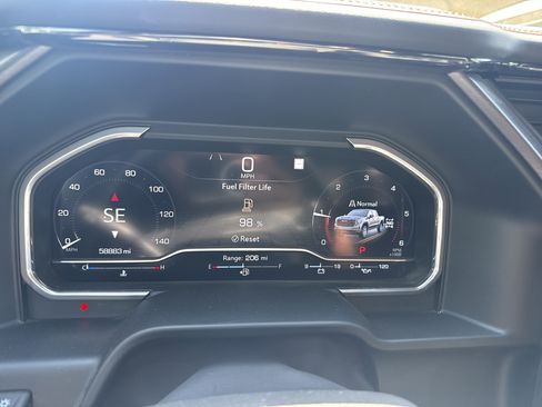 Used 2022 GMC Sierra 1500 AT4 w/ AT4 Premium Package image 9