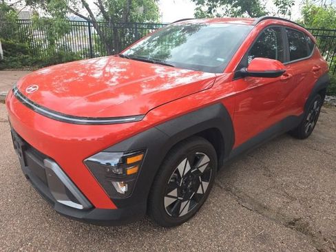 Used 2024 Hyundai Kona SEL FWD image 3