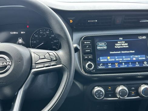 Certified 2024 Nissan Kicks SV image 14