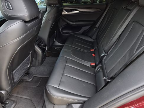 Certified 2025 BMW X4 xDrive30i AWD/4WD image 17