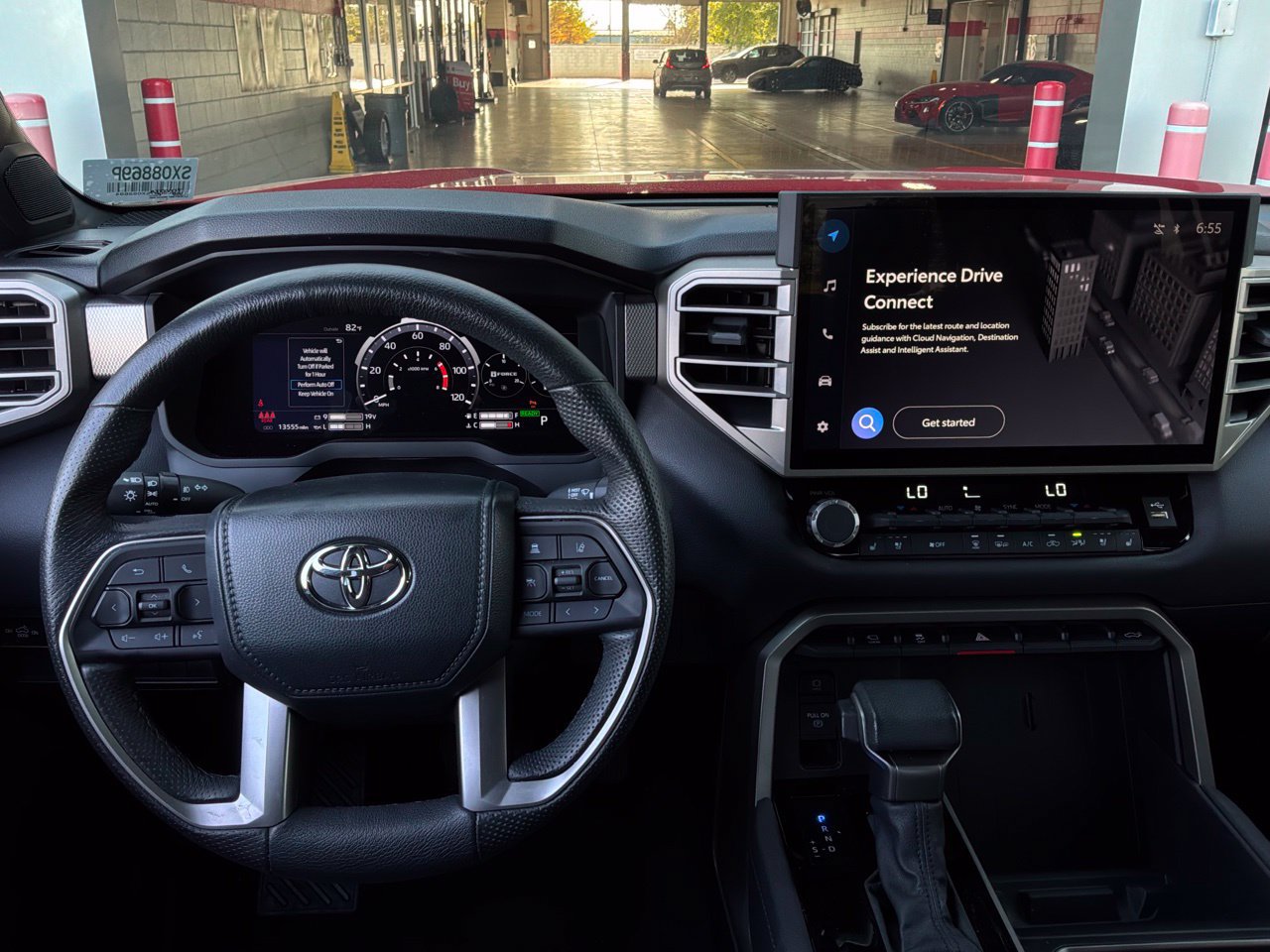 Used 2025 Toyota Tundra Limited AWD/4WD image 16