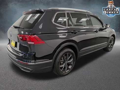 Used 2023 Volkswagen Tiguan SE image 5