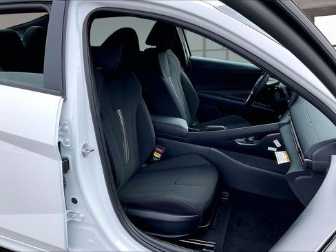 New 2026 Hyundai Elantra Sport image 11