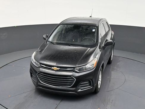 Used 2020 Chevrolet Trax LS FWD image 19