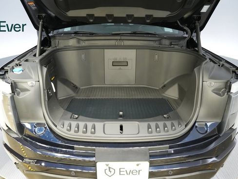 Used 2023 Ford F150 Lightning XLT AWD/4WD image 19