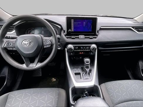 Used 2024 Toyota RAV4 XLE FWD image 15