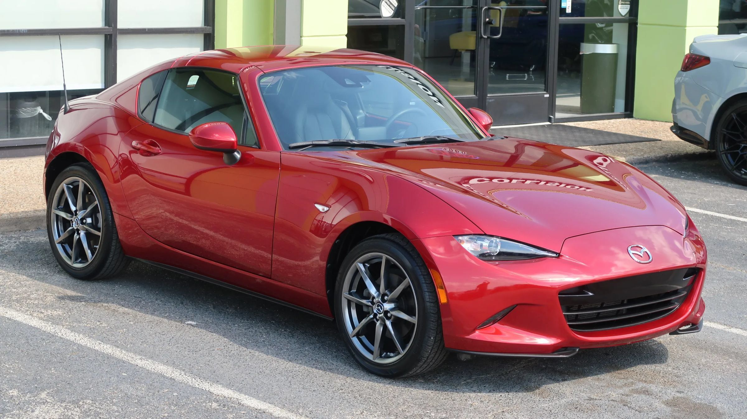 Used 2019 MAZDA MX-5 Miata RF Grand Touring RWD image 5