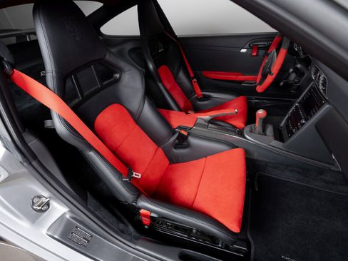 Used 2011 Porsche 911 GT2 RS image 37