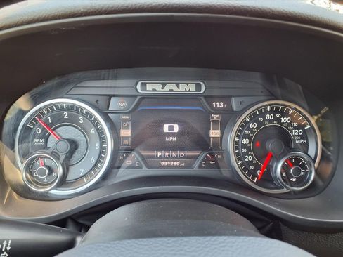 Used 2023 RAM 1500 Big Horn AWD/4WD image 35