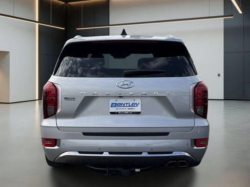 Used 2022 Hyundai Palisade Calligraphy w/ Cargo Package FWD image 5