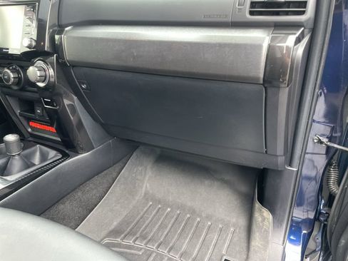 Used 2020 Toyota 4Runner TRD Off-Road Premium w/ Moonroof Package AWD/4WD image 37