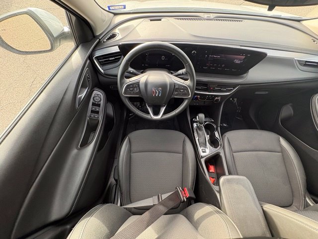 Used 2025 Buick Encore GX Preferred FWD image 22