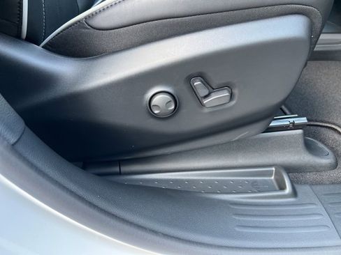 New 2026 Chrysler Pacifica Limited w/ S Appearance Package image 17