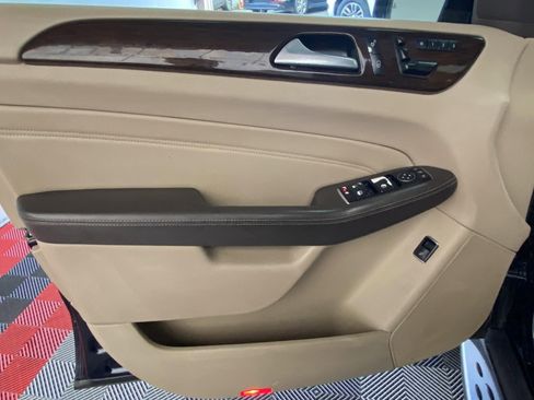 Used 2014 Mercedes-Benz ML 350 4MATIC image 19