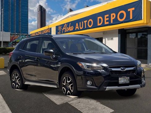 Used 2019 Subaru Crosstrek Hybrid w/ Moonroof Package w/Navigation AWD/4WD image 1