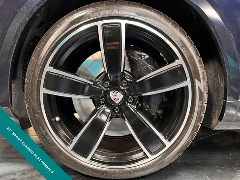 Used 2022 Porsche Cayenne Turbo image 25