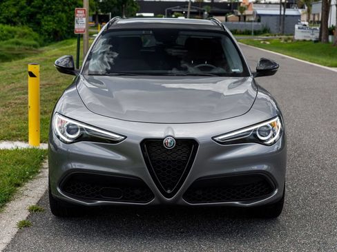 Used 2019 Alfa Romeo Stelvio Ti w/ TI Performance Package AWD/4WD image 8