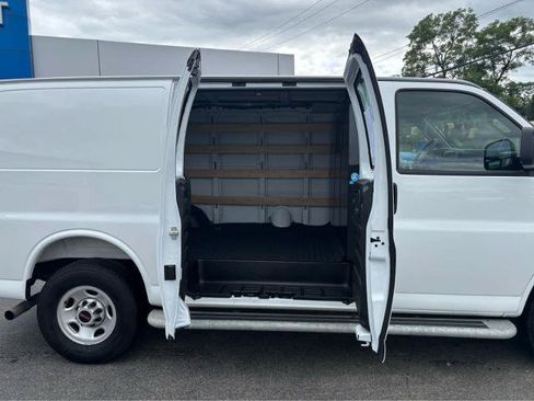 Used 2025 GMC Savana 2500 w/ Driver Convenience Package RWD image 15